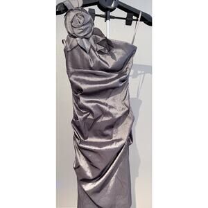 Cache Women's Dress Silver Size 8 Metallic Sheath Party Dress Sleeveless Stretch